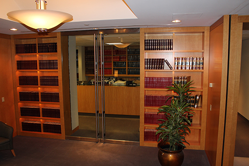 Entrée de la bibliothèque